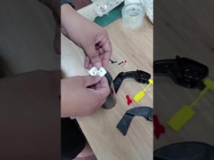 Manilha portátil com accionador do extintor de incêndio com tampa de aerossol