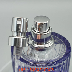 Bomba de Spray de Perfume Minimalista para Fragrâncias Unissexo Modernas com Design Discreto e Manuseio Fácil