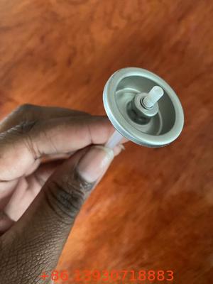 Valva de pulverização de aerossóis de neve à prova de vazamento de 4 buracos e atuador Bocal de efeito de inverno pesado para pulverização decorativa