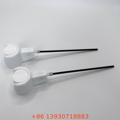 Atuador superior com o tubo da extensão para o detalhe automotivo - precisão em suas pontas do dedo