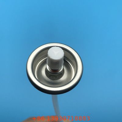 Válvula de aerossol para limpeza de carburador projetada para fórmulas de solventes para limpeza de carboidratos