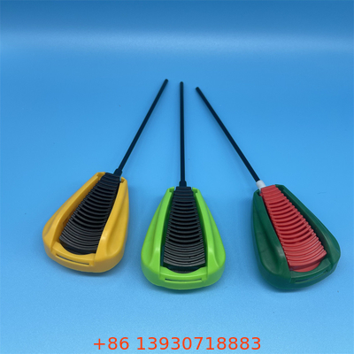 Capa de reabastecimento conveniente equipada com tubo para fácil distribuição