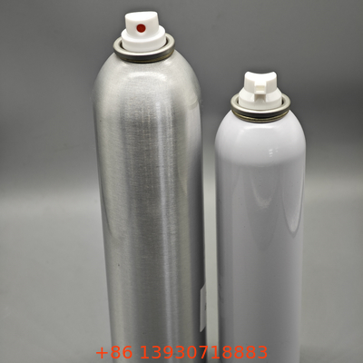 Válvula de espuma de barbear para utilizadores de pele sensível com distribuição suave e materiais hipoalergênicos