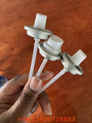 Valva de pulverização de aerossóis de neve à prova de vazamento de 4 buracos e atuador Bocal de efeito de inverno pesado para pulverização decorativa