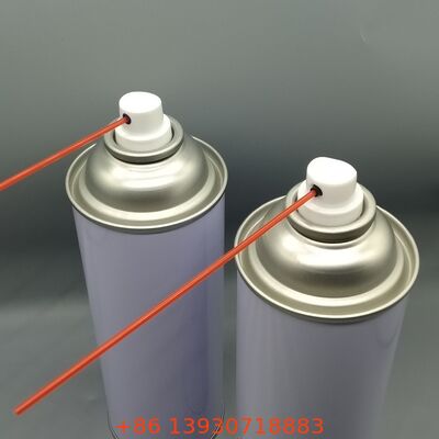 Válvula de pulverização WD-40 projetada para reparos automotivos e manutenção de máquinas